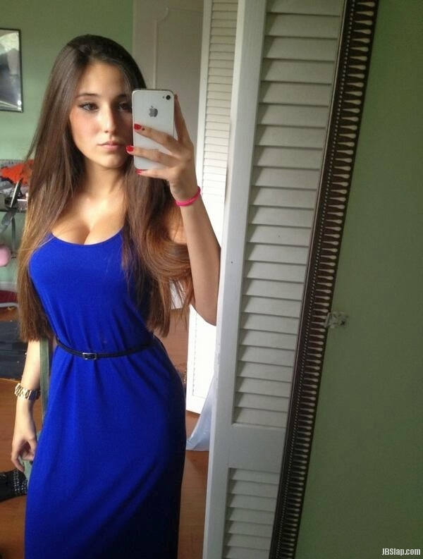 Elegant blue dress for Angie Varona